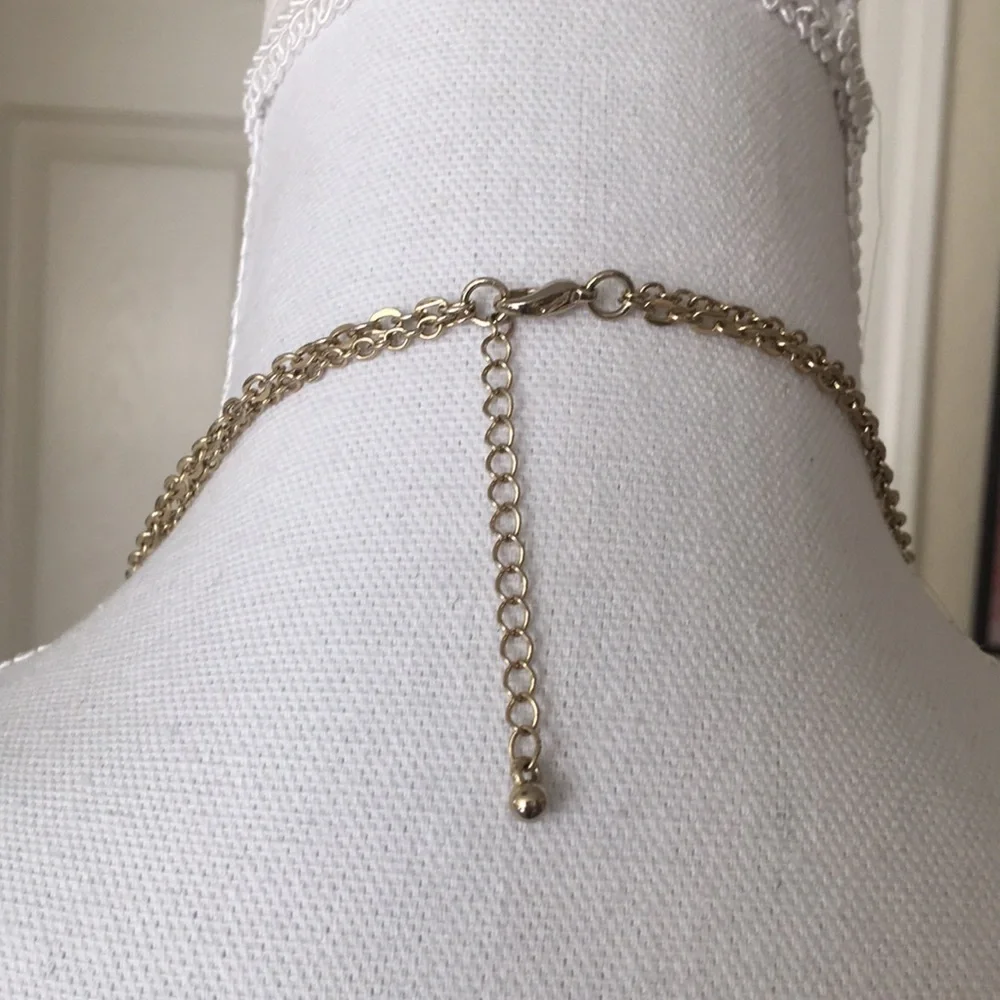 Long dual strand gold necklace with faux diamond - Picture 2 of 4